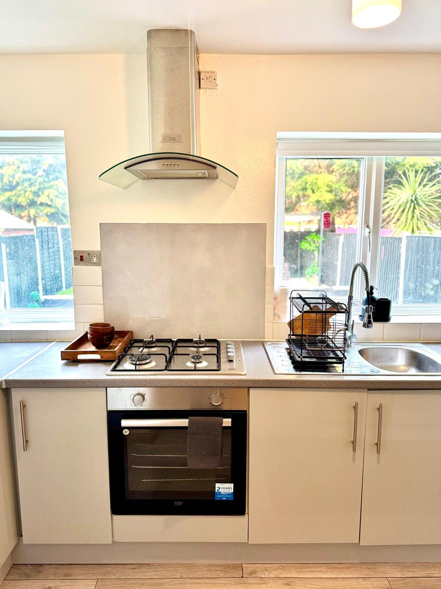 דירות נוטינגהאם Contractor Haven- 3Bdr Crew House, Free Parking, Fast Wifi & Private Garden מראה חיצוני תמונה