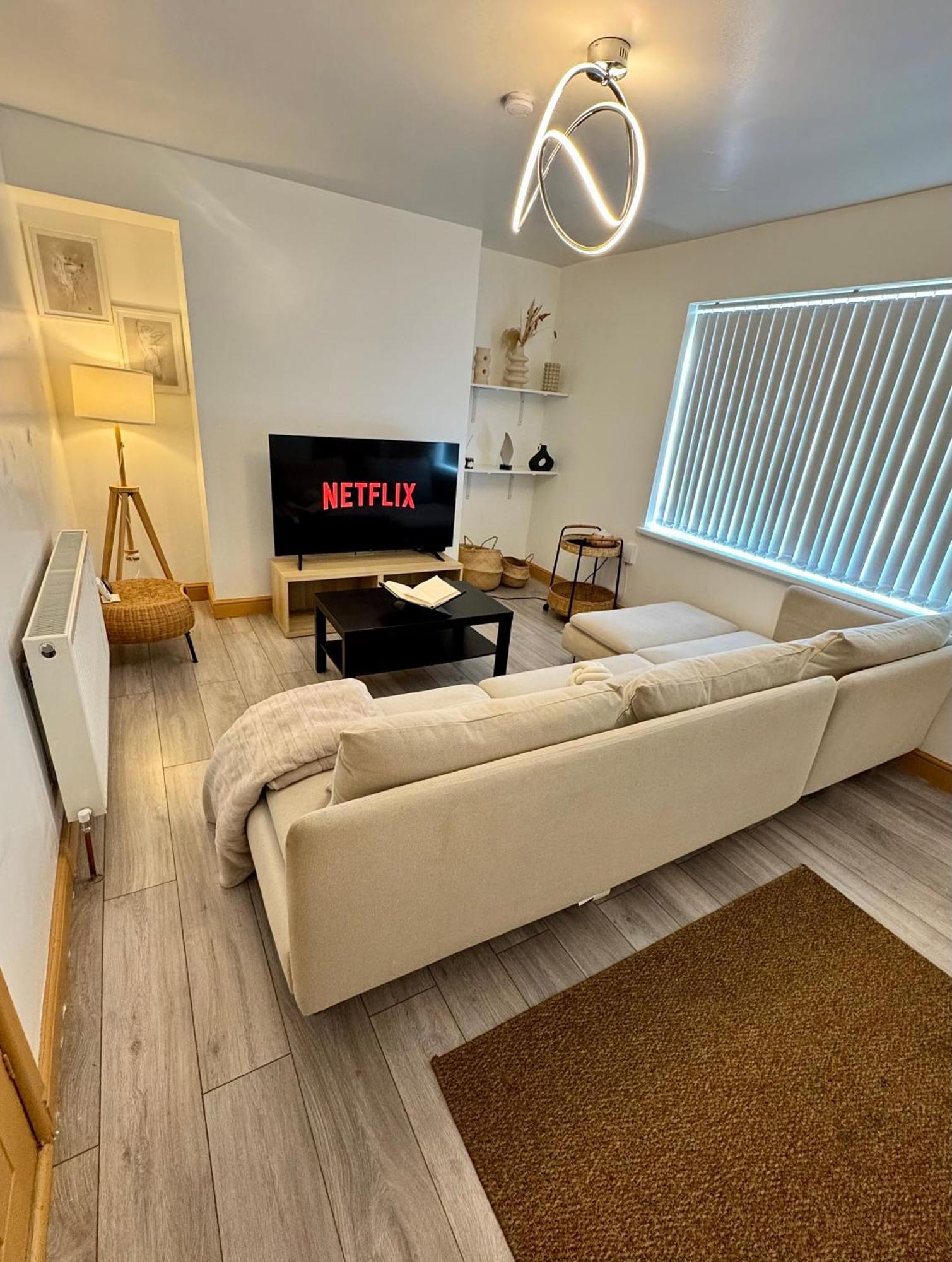 דירות נוטינגהאם Contractor Haven- 3Bdr Crew House, Free Parking, Fast Wifi & Private Garden מראה חיצוני תמונה
